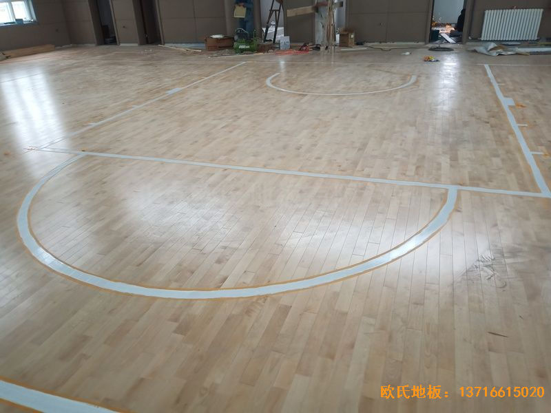 新疆克拉瑪依市獨山子虹園小區(qū)體育館運動地板鋪裝案例