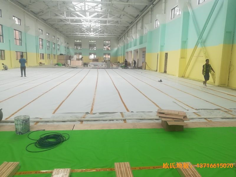 鄭州中原區(qū)酷康籃球館運動木地板安裝案例