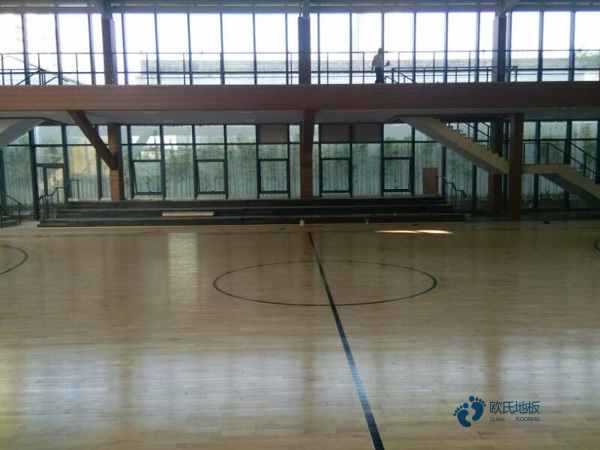 運動場地板廠家電話