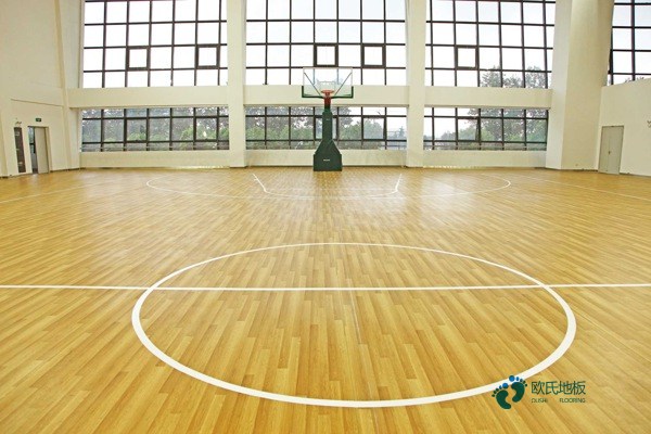 松木運動場館地板保養知識