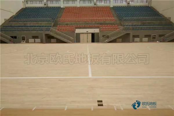 單龍骨體育籃球木地板怎么保養