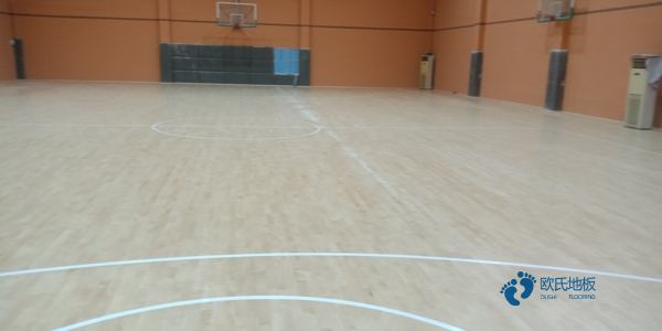 學校運動場木地板施工方案