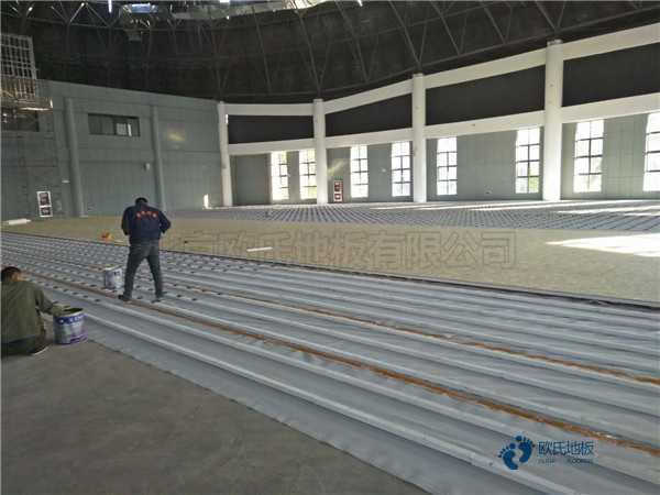 學校籃球場館地板何處買