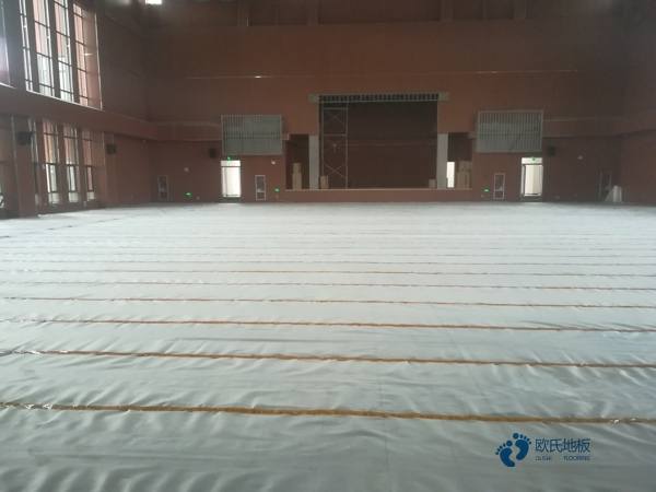 哪里有體育籃球木地板價(jià)格一般多少錢一平方米