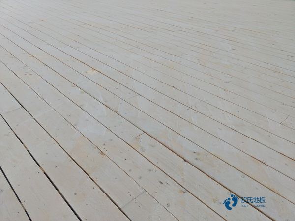 去哪買籃球體育地板施工價(jià)格