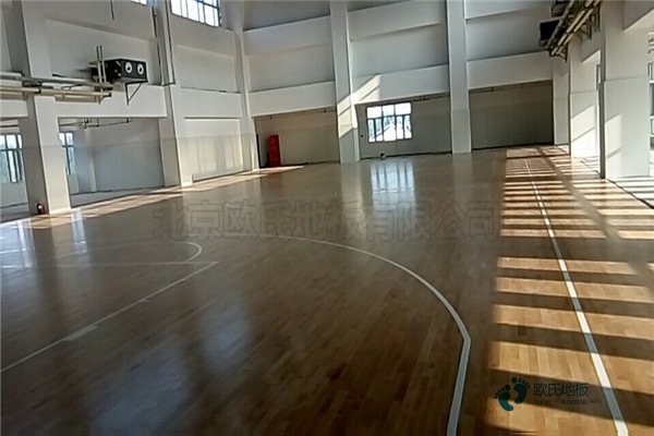 國產運動場地地板施工工藝2