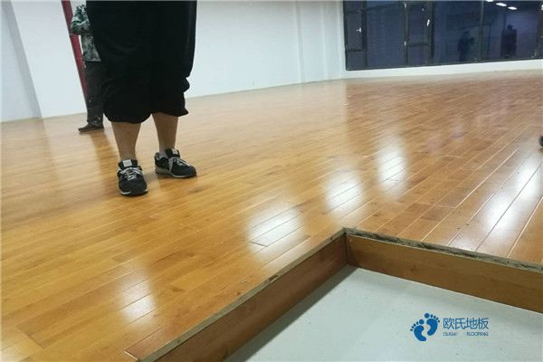 定制體育運(yùn)動木地板哪個牌子較好3